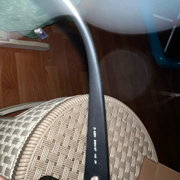 BURBERRY SUN GLASSES BLACK - Picture 6 of 9